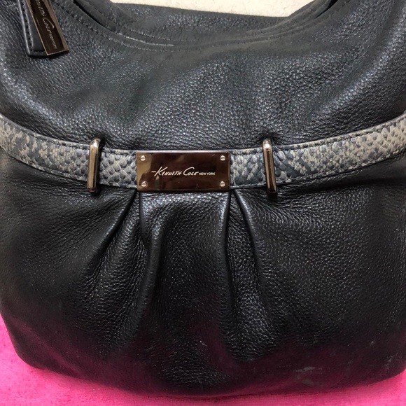 Kenneth Cole Large Hobo Purse - Picture 2 of 7